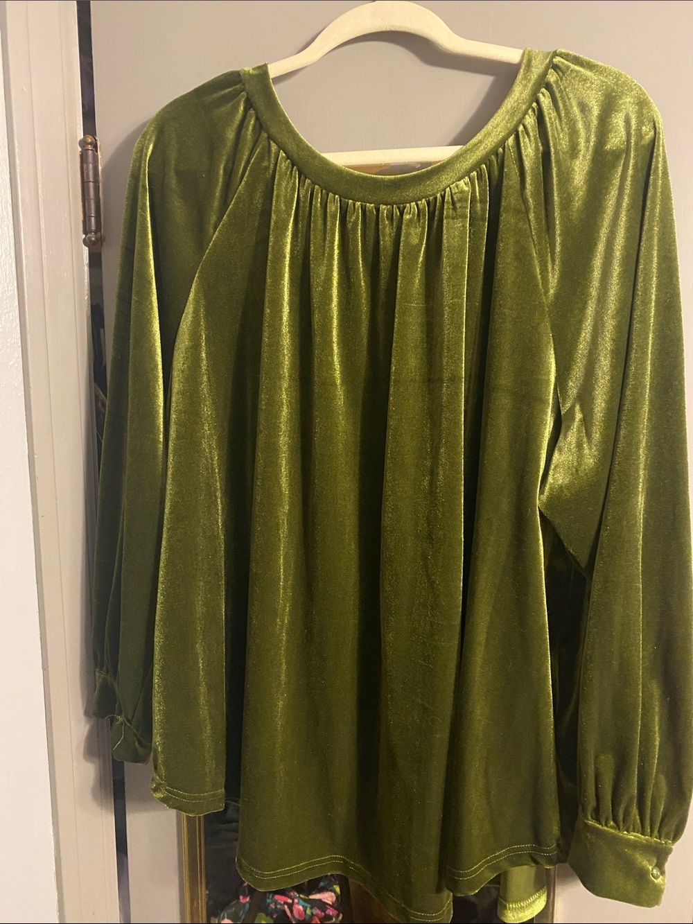 Women’s Plus Olive Velvet Peasant Tunic